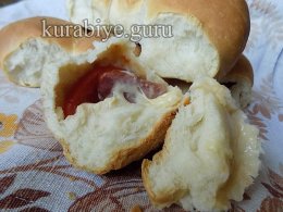 Дрожжевой пирог с сыром и колбасой 