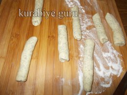 Поліно з маком і шоколадною глазур'ю