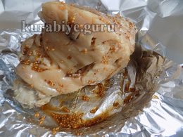 Рулька в медово-горчичном соусе