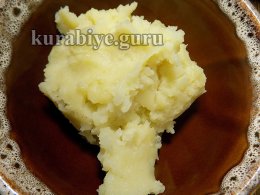 Пісні вареники з картоплею та грибами