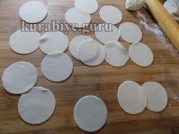 Пісні вареники з картоплею та грибами