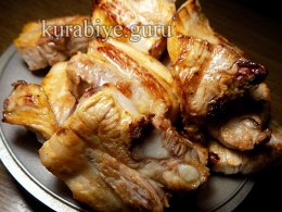 Тушеные свинные рёбрышки с яблоками и луком