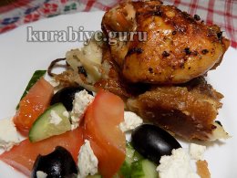 Курка запечена на хлібі