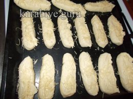 Булочки с сыром из слоёно-дрожжевого теста