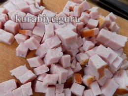 Салат з шинкою та грибами