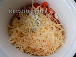 Салат з шинкою та грибами