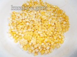 Куриный суп со свежей кукурузой