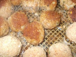 Тюфтельки по-італійськи у томатному соусі