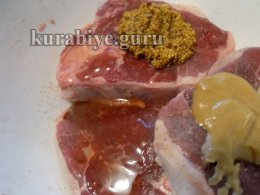 Баранина тушеная со сливами (сухофруктами)