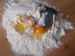 Макові коржики на сметані