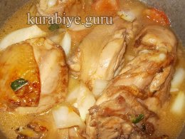 Тушкована курка у карамельному соусі 