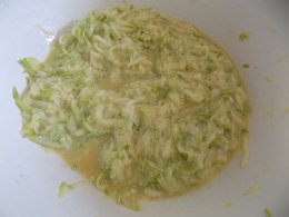 Кабачковий торт із сирною начинкою