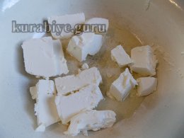 Баклажани під сирним соусом 