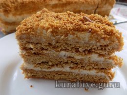 Торт медовик класичний 