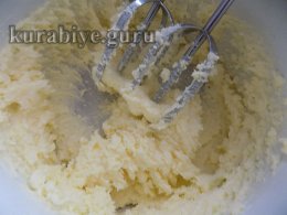 Шоколадный кекс с вишней 
