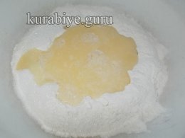 Банановий пиріг з ірискою
