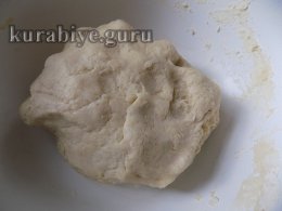 Чесночные булочки с копчёной грудинкой и сыром