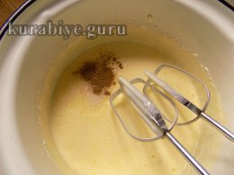 Сливовий пиріг з горіхами та шоколадом 
