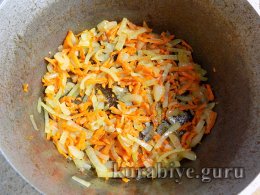 Нудлі – печеня з м’ясом і картоплею