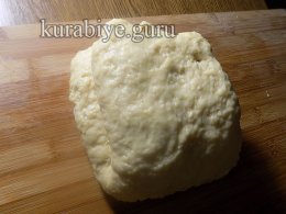 Паска з маковою начинкою