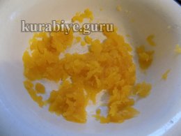 Цибулевий пиріг з маком
