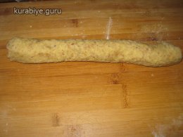 Кофейно-ореховые пирожные с трюфельной прослойкой