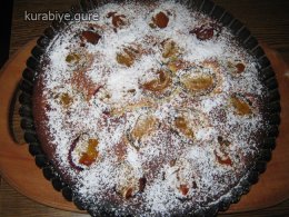 Медовая коврижка со сливами, рецепт 