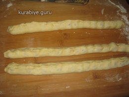 Спиральный пирог с вишней