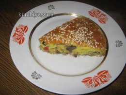 Пирог с квашеной капустой