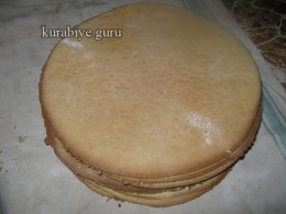 Торт «Невістка» з чорносливом і волоськими горіхами