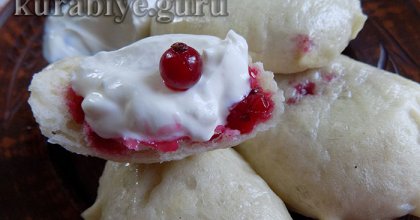 Вареники на пару з порічками