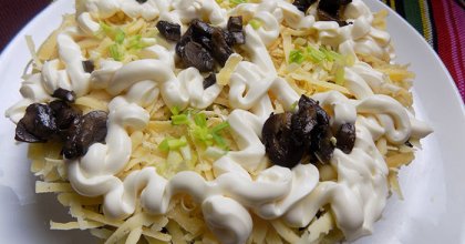 Салат Царський з куркою та шампіньйонами