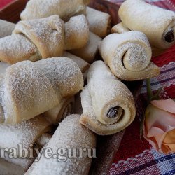 Кифлыки с повидлом на вине