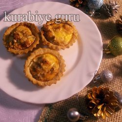 Тарталетки с грушей и горгонзолой