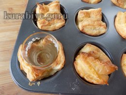 Закусочные корзинки с курицей и клюквенным джемом
