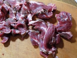 Паста с грибами и говядиной в сливочном соусе