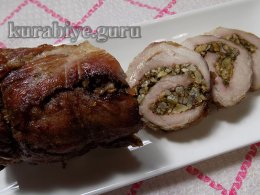 М’ясний рулет з горіхами 