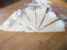 Рогалики з сирною начинкою